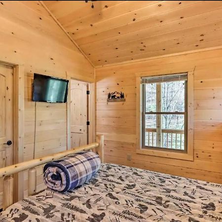 New Serene, Fun & Comfy Cabin- Covered Deck, Grill, Arcade Murphy Luaran gambar